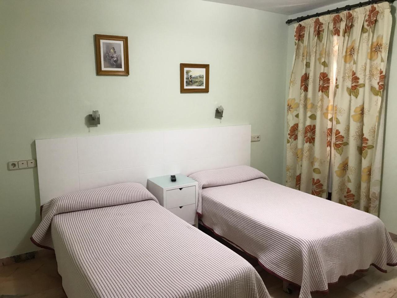 Hostal Rio De Oro Alcalá la Real Kültér fotó